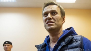 Немецкий эксперт о Навальном: Власти России не хотят делать из него мученика