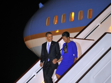 "Становление" Мишель Обамы. Книга жены 44 президента возглавила списки бестселлеров в США