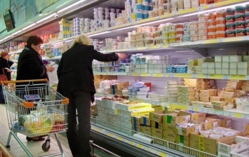 Украинцы тратят на продукты больше половины дохода - Госстат