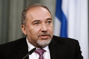 Министр обороны Израиля уходит в отставку из-за перемирия с ХАМАС