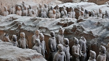 Археологи нашли в Китае мини-версию легендарной Терракотовой армии