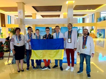 В Пекине украинские школьники завоевали 4 медали на олимпиаде по астрономии