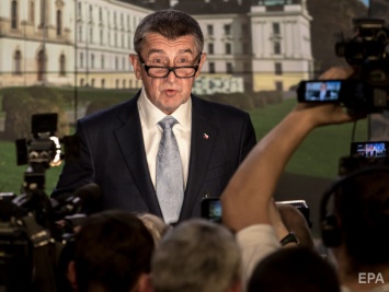 Премьер-министр Чехии Бабиш признал, что его сын был в Крыму