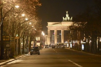 Немецкая полиция искала взрывчатку у российского посольства в Берлине