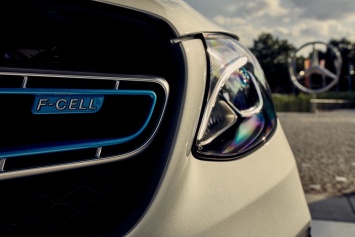 Mercedes начал поставки нового водородного гибрида GLC F-Cell