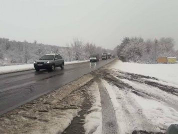 Проезд на автомобильных дорогах Николаевщины после первого снега обеспечен. Куда звонить, если вы вдруг застряли