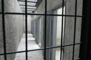 В Кривом Роге группа мужчин прорывается в тюрьму - СМИ