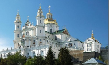 Тернопольская полиция расследует злоупотребления при передаче Почаевской лавры УПЦ МП