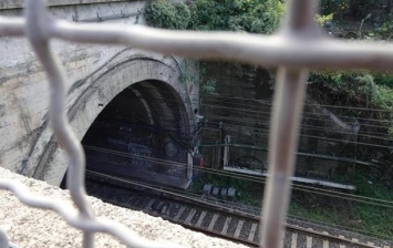 В Италии произошел взрыв в железнодорожном тоннеле, есть пострадавшие
