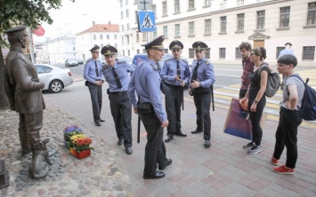 В Белоруси мальчика заставили извиняться перед памятником