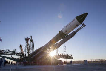 LIVE: запуск ракеты «Союз-ФГ» с космическим кораблем «Прогресс МС-10»