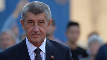 Полиция Чехии расследует информацию о переправке в Крым сына премьера Бабиша