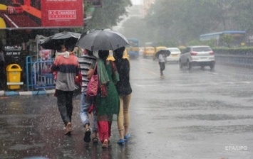 В Индии более 30 человек погибли из-за циклона