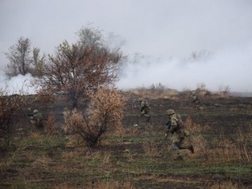 Боевики на Донбассе 16 раз открывали огонь, погиб украинский военный - штаб операции Объединенных сил