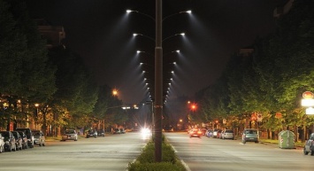 До конца года улицы Киева будет освещать 12,5 тысяч энергосберегающих светильников, - КГГА