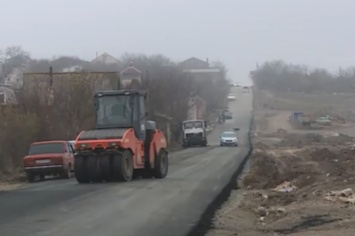Мусор и грязь: в Симферополе пожаловались на некачественный асфальт