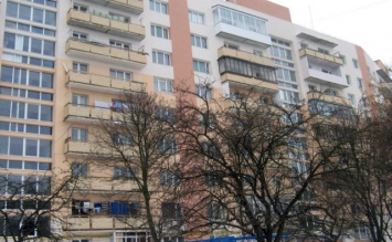 Украинцы задыхаются от трупного смрада: люди оказались заложниками ядовитой квартиры
