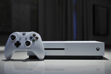 Microsoft лишит игровую приставку Xbox оптических дисков