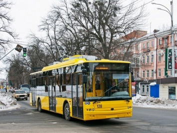 Галопом в черную пятницу: в Полтаве на 4 дня запускают бесплатный троллейбус