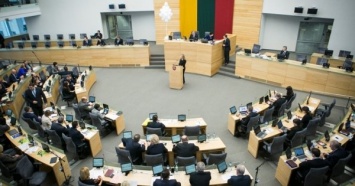 Сейм Литвы принял резолюцию о выходе из "Интерпола"