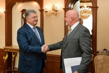 Поддерживаю амбициозные планы авиакомпании Ryanair в Украине, - встреча Президента с руководством лоукостера
