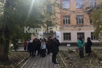 В Керчи эвакуировали студентов колледжа, где 17 октября произошло массовое убийство