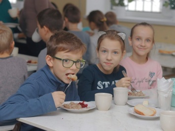 В Днепре родители могут контролировать питание детей в садах и школах