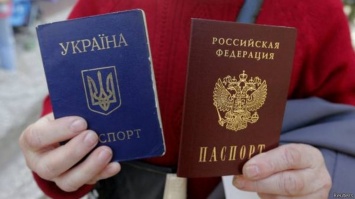 Жертвы или предатели: Имеют ли крымчане право на безвиз?