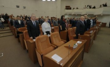 Днепровские депутаты призвали областную власть выделить городу часть госдотации на финансирование медицины и образования