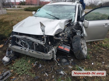 В Николаеве девушка уснула за рулем «Тойоты»: автомобиль разбит, пострадавшая в больнице