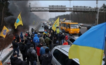 Блокирование дорог в Украине: в МВД решили, что делать с владельцами "евроблях"