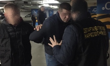 В Киеве задержали вооруженную банду наркоторговцев