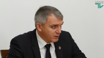 Сенкевич: Статус депутата горсовета не означает, что вам можно ломать двери