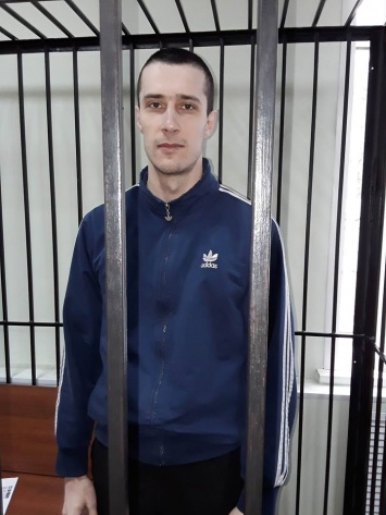Сегодня в РФ должны вынесли приговор херсонцу Александру Шумкову, обвиняемому в участи в "Правом Секторе"
