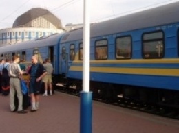 Железная дорога продлила курсирование поезда "Запорожье - Ивано-Франковск"