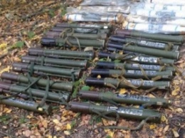 Заминированный тайник с боеприпасами в Северодонецке находился рядом с химзаводом "Азот", - СБУ