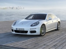 Porsche представит второе поколение Panamera в Женеве