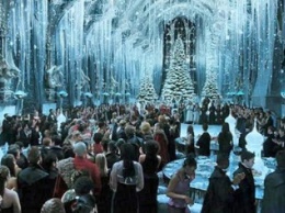 Фанатам Гарри Поттера предложат рождественский ужин в Хогвартсе за 300 долларов