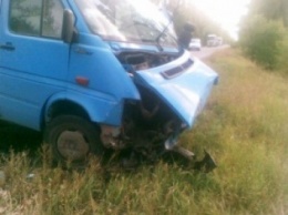 Смертельное ДТП на трассе «Кировоград - Запорожье»: автомобилю снесло капот