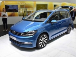 2015 Volkswagen Touran обойдется от 23 350 евро