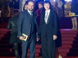 Нонна Гришаева впервые вышла в свет с супругом после ее измены