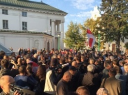 На митингующих против российской авиабазы?в Бобруйске составили протоколы