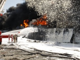 Пожар на нефтебазе "БРСМ" не нанес вреда окружающей среде, - Минэкологии