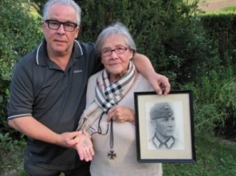 Запорожский спасатель помог немцу найти могилу деда, погибшего во Второй мировой