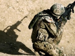 Министр обороны ФРГ высказалась за продление миссии НАТО в Афганистане