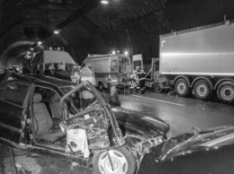 Массовое ДТП в Болгарии: В тоннеле столкнулись более 50 авто, есть жертвы
