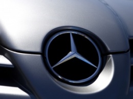 Mercedes выпустит четырехдверное купе CLC