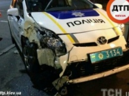 В Киеве произошло ДТП с участием автомобиля патрульной полиции