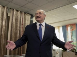ЕС принял решение приостановить санкции против Лукашенко и его чиновников