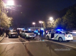 ДТП в Киеве: на Лаврской пьяный за рулем Subaru Legacy устроил замес из 6 авто. ФОТО